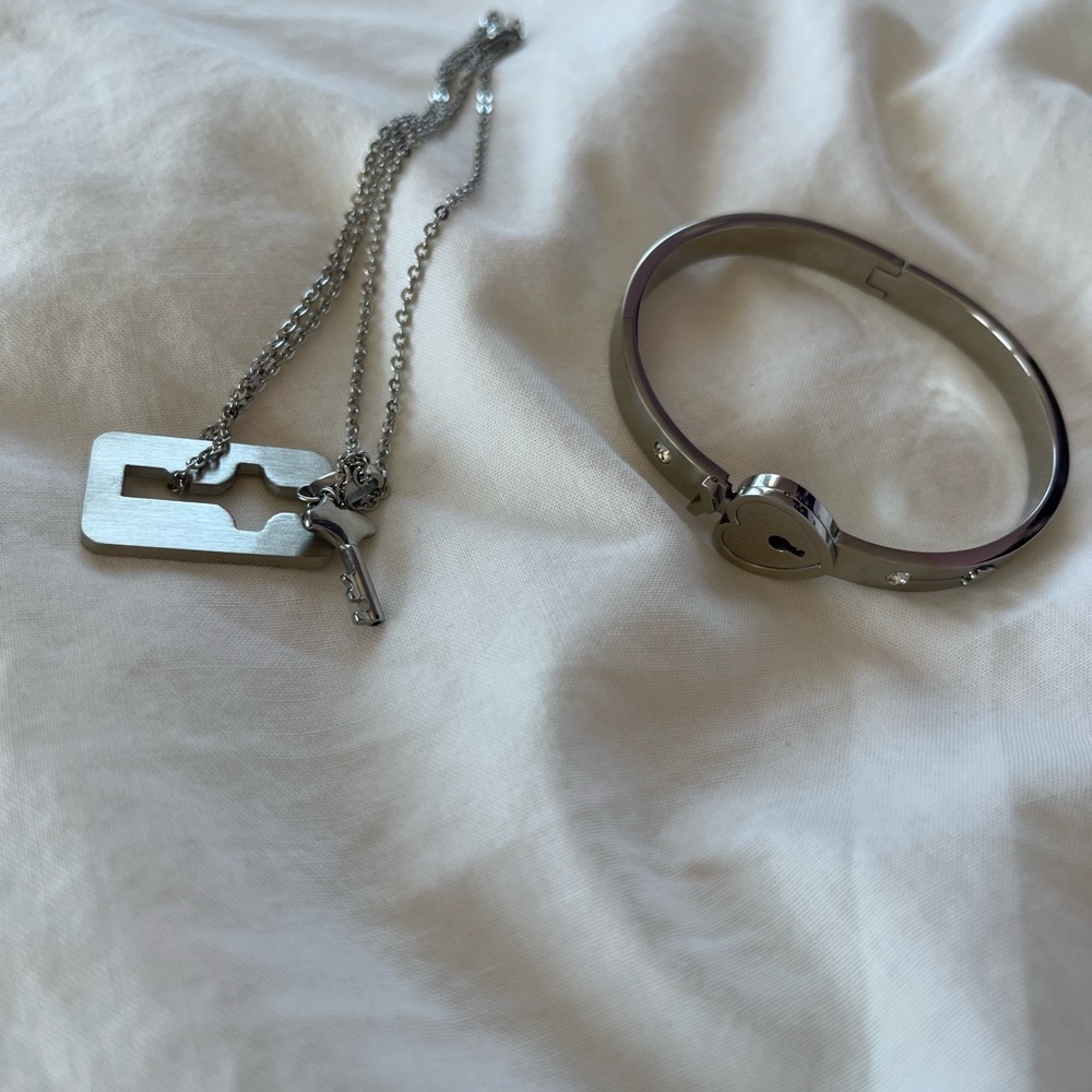 Lock & Key Necklace Bangle Set - Picture 5 of 7